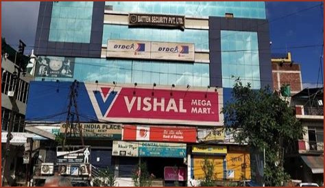 Vishal Mega Mart Founder Ram Agarwal Passes Away: Business Pioneer Dead at 68